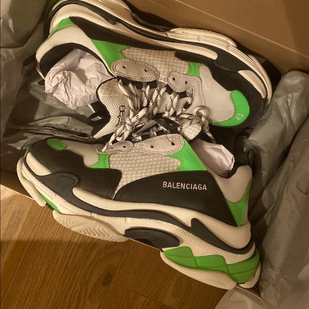 Balenciaga Triple S